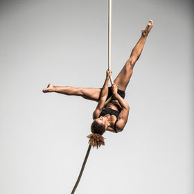 Female short rope 7 — figure reference